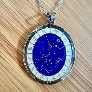 Necklace     Alex and Ani